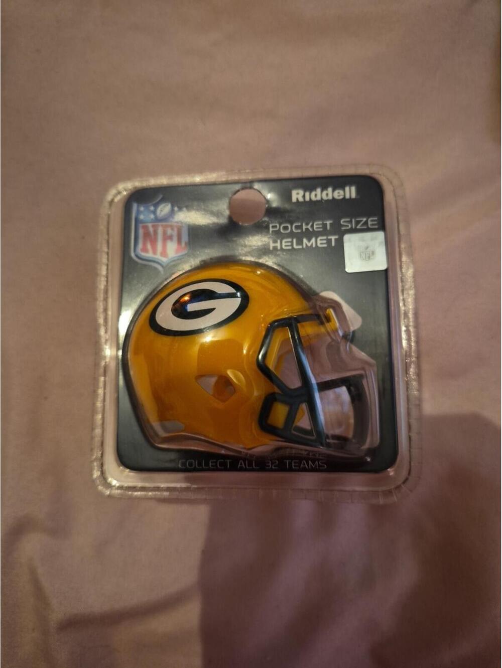 Green Bay Packers Pocket Pro Riddell NFL Helmet Speed Style